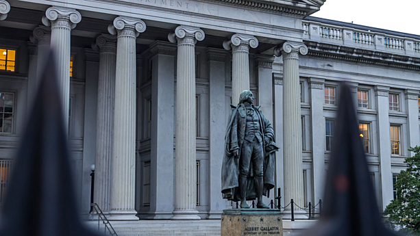Rising Treasury yields: Why buybacks won’t fix a term premium problem